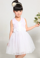 杭州童裝特價批發(fā) 2012新品童裝現(xiàn)貨上市，聚焦服裝服飾市場